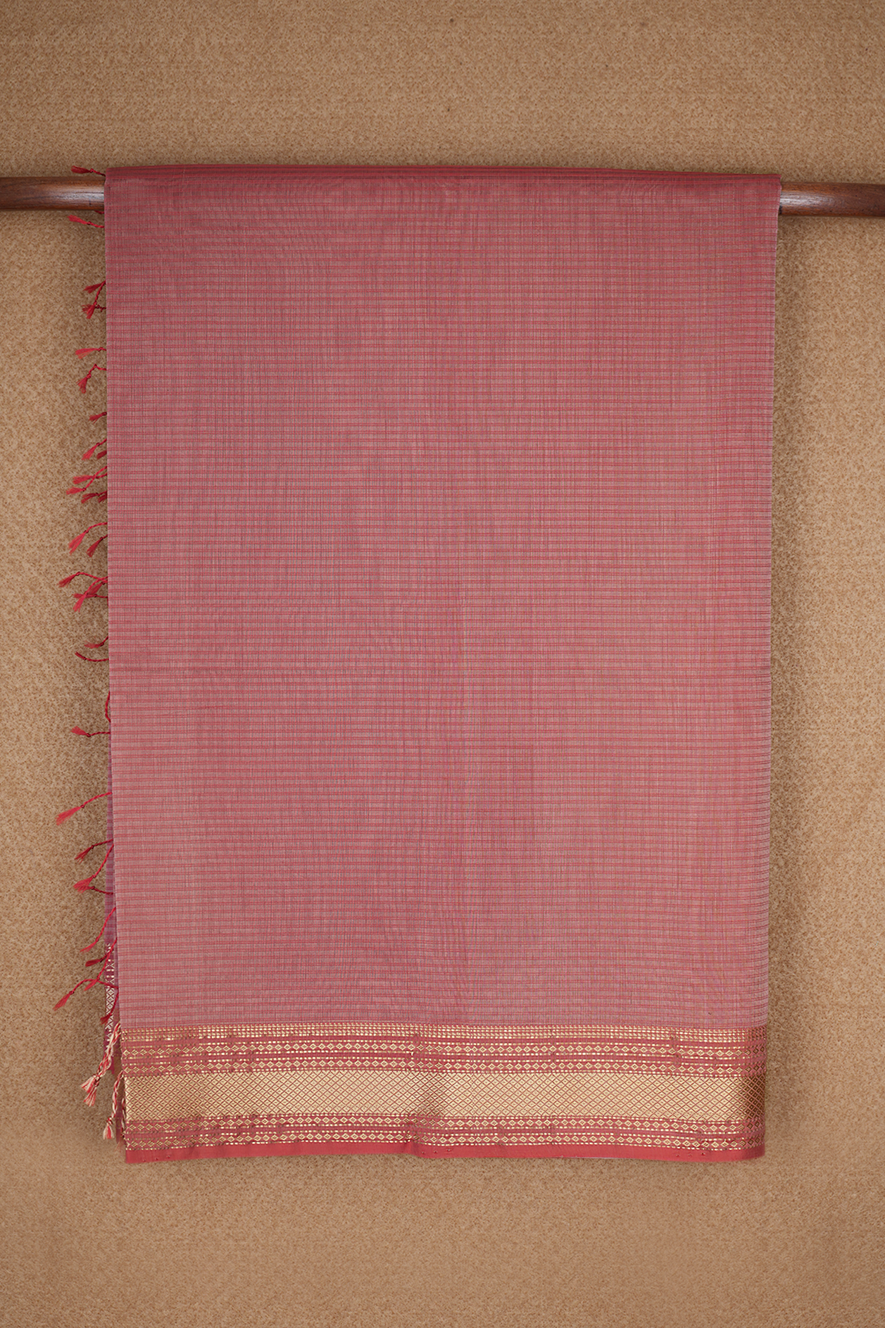 Mayil Kann Border Dusty Red Maheswari Silk Cotton Saree