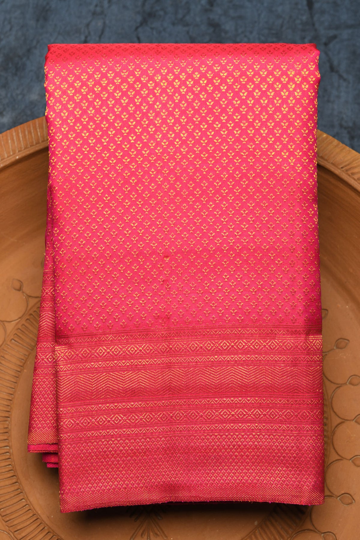 Mayilkan Zari Border In Brocade Magenta Pink Kanchipuram Silk Saree