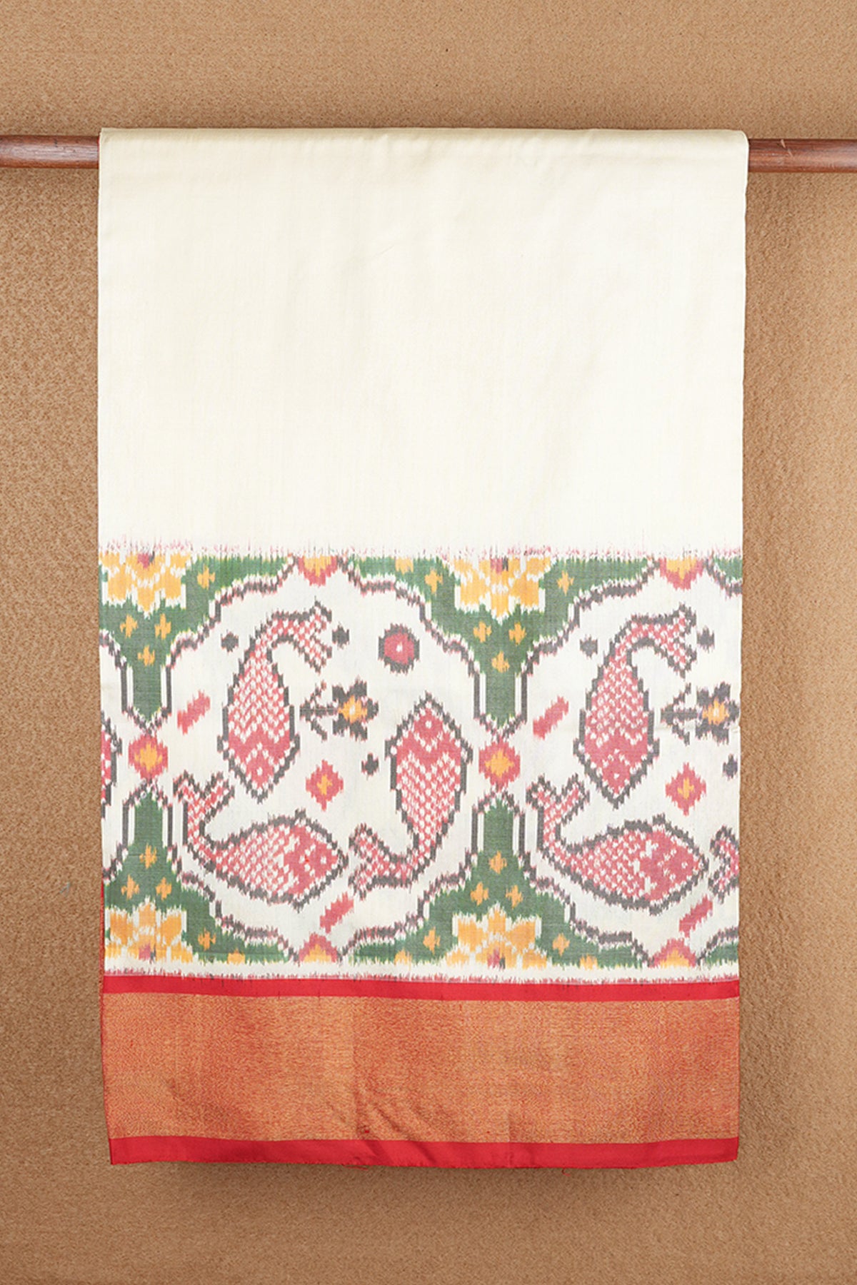 Meen Design And Bavanchi Border Plain Ivory Pochampally Silk Saree