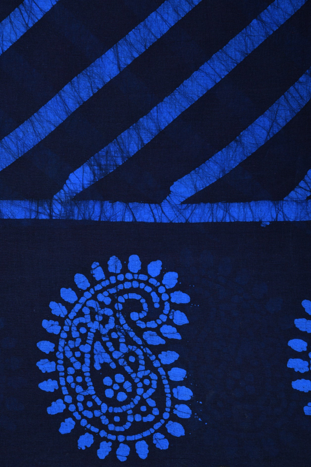 Paisley Border Design Indigo Blue Sungudi Cotton Saree