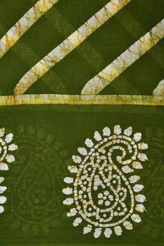 Paisley Border Design With Sap Green Sungudi Cotton Saree