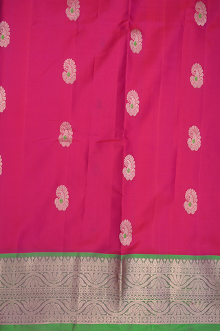 Paisley Motifs Rose Red Kanchipuram Nine Yards Silk Saree
