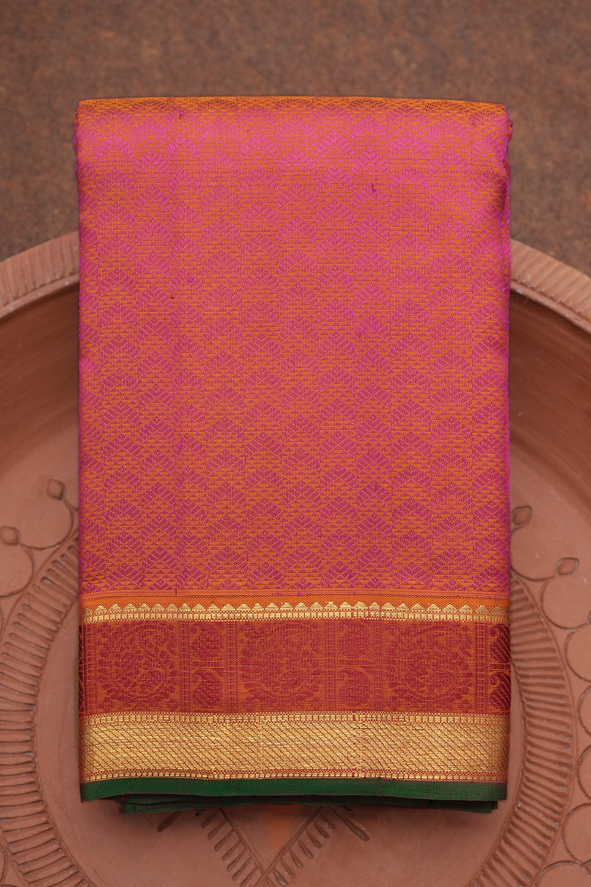 Paisley Threadwork Border Dual Tone Kanchipuram Silk Saree