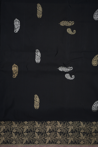 Paisley Zari Motifs Black Banarasi Silk Saree