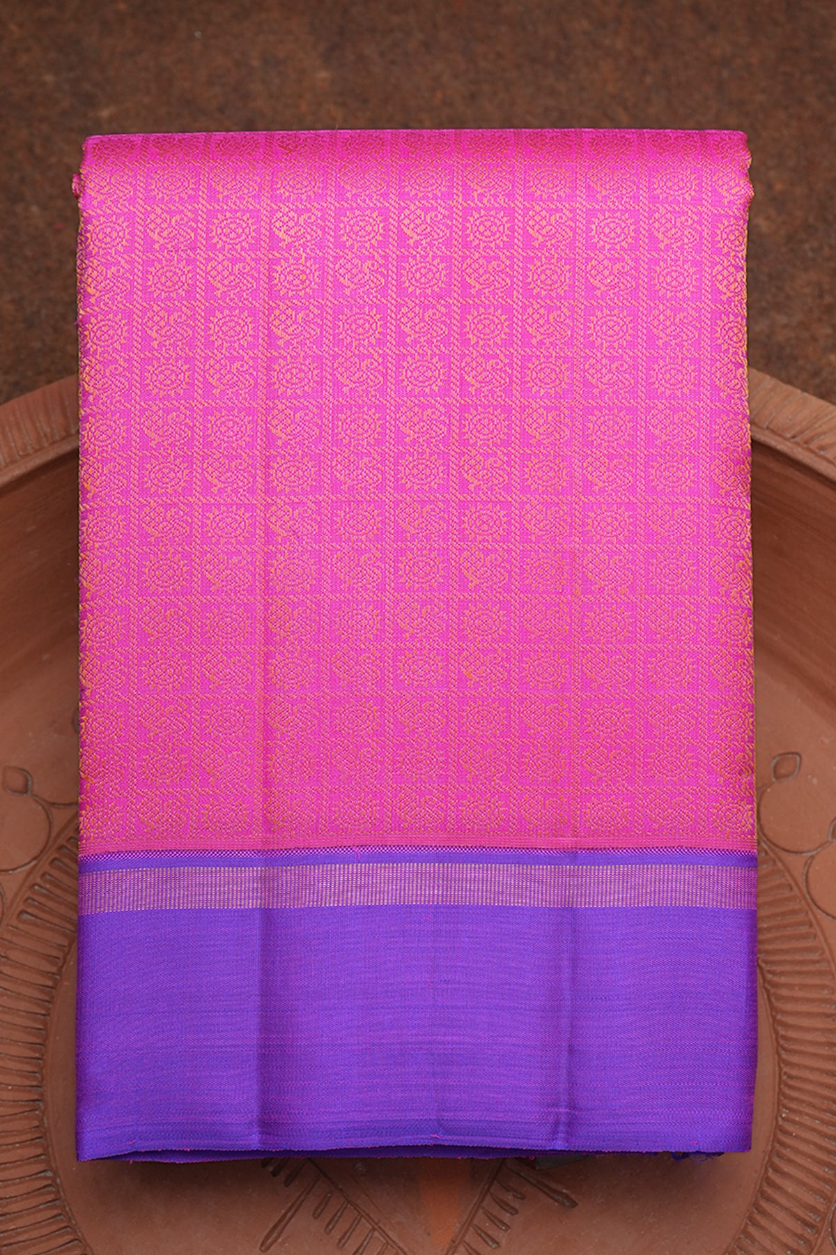 Peacock And Chakram Threadwork Checks Magenta Kanchipuram Silk Saree