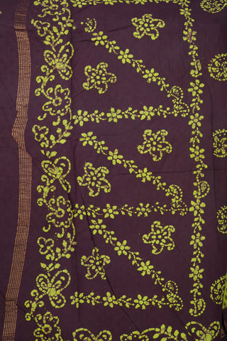 Peacock And Floral Zari Border Light Green Nine Yards Sungudi Cotton Saree