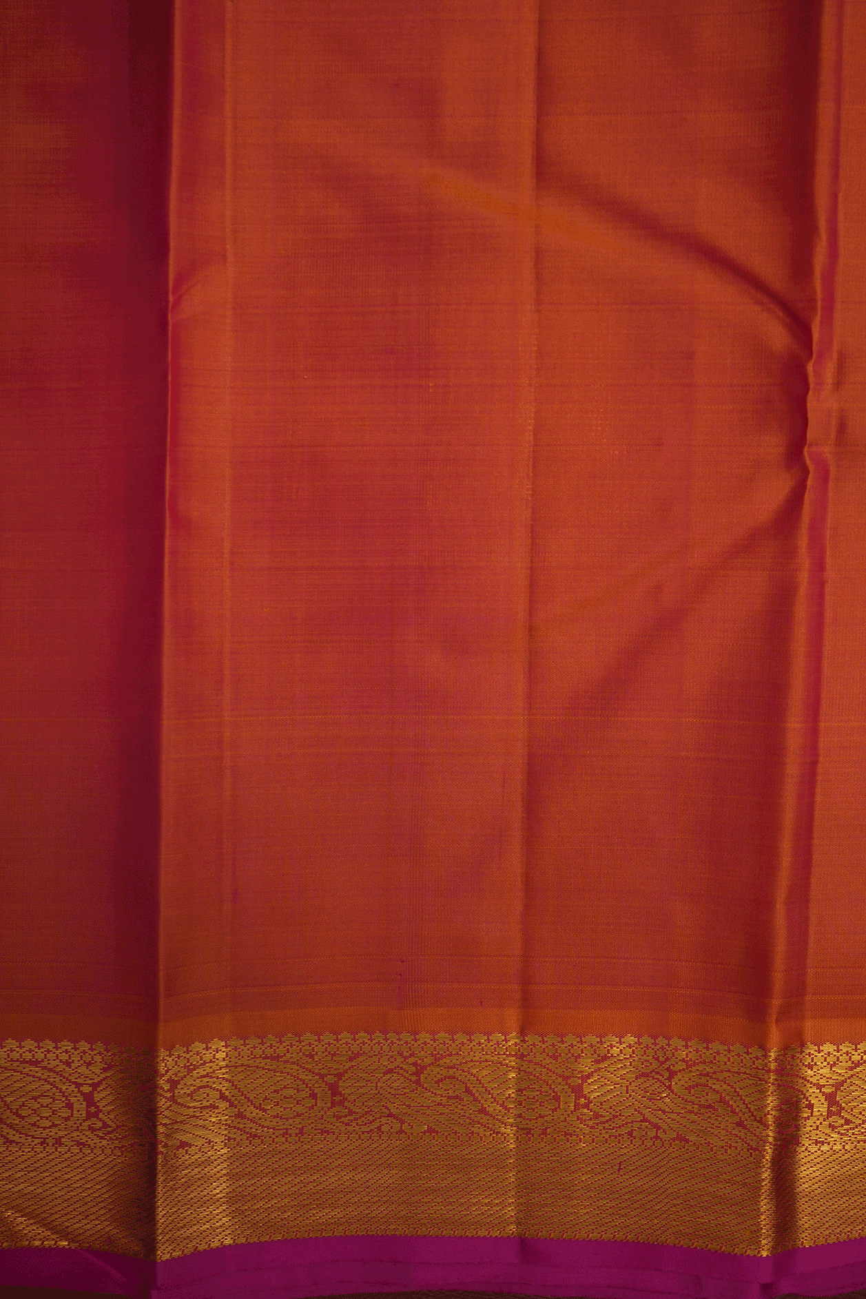 Peacock And Paisley Border Dual Tone Kanchipuram Silk Saree