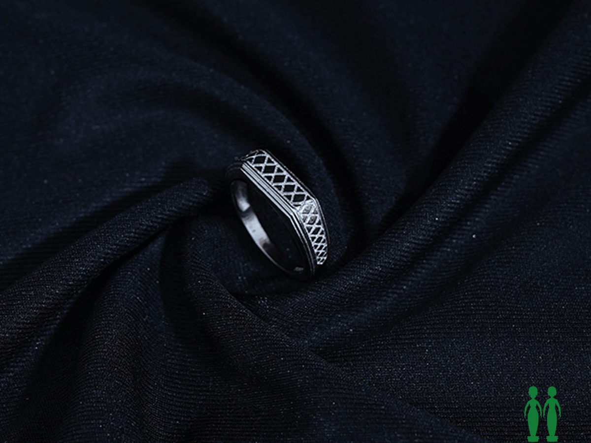 Diamond Design Light Weighted Pure Silver Mens Ring