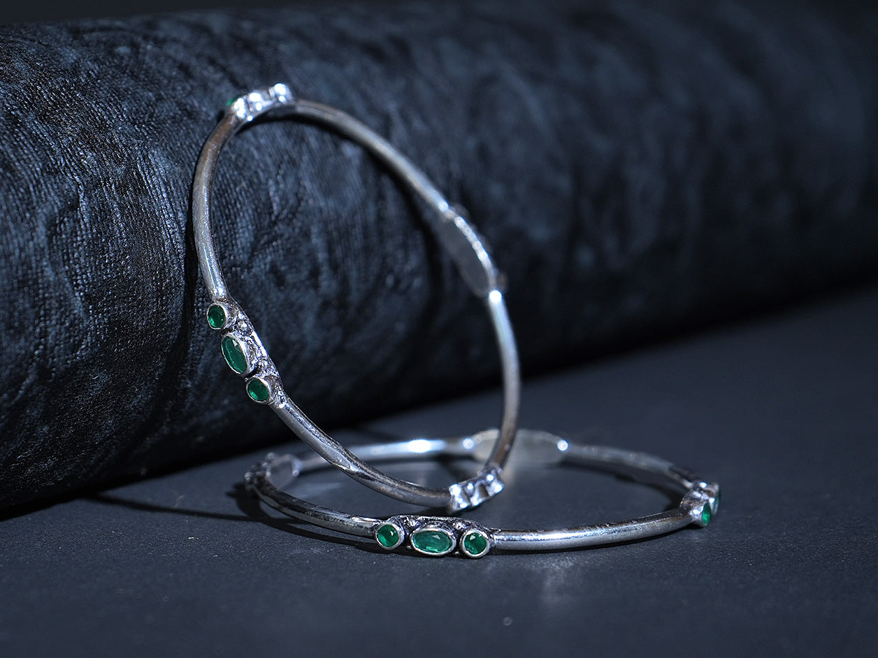 Pure Silver With Oxidized Finishing Green Onyx Stone Light Weight Bangles