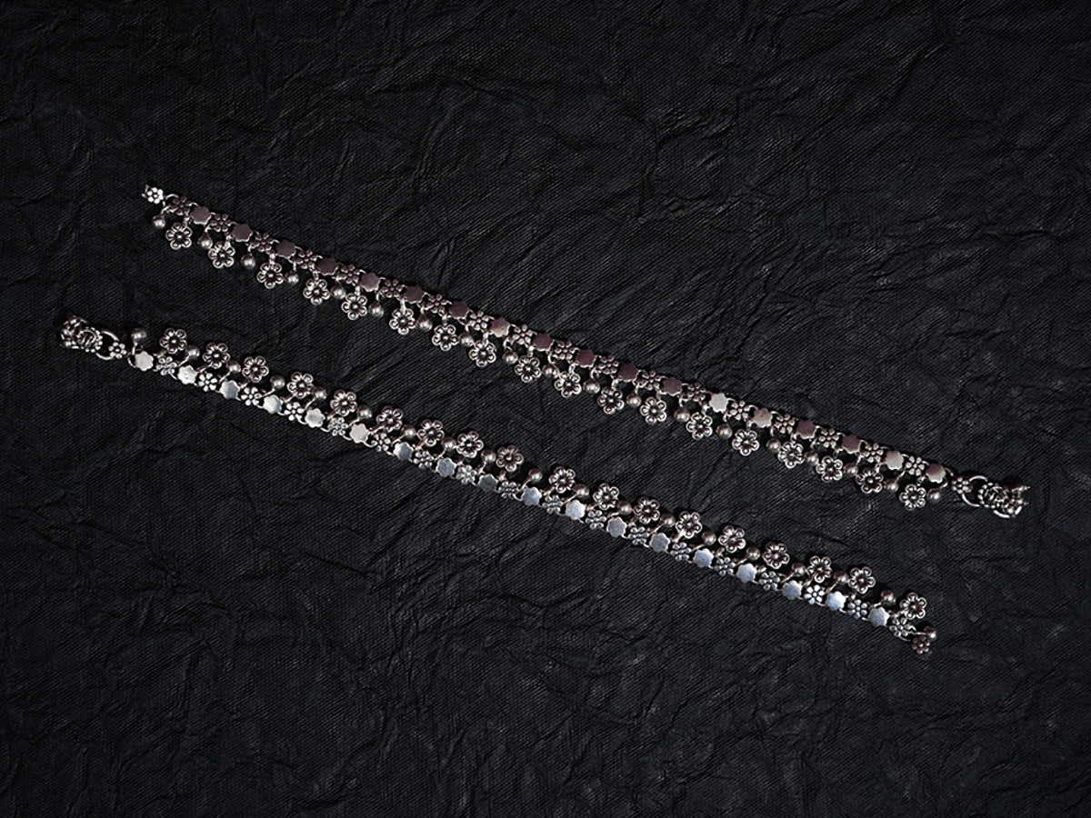 Pure Silver With Oxidized Finishing Light Weight Anklets