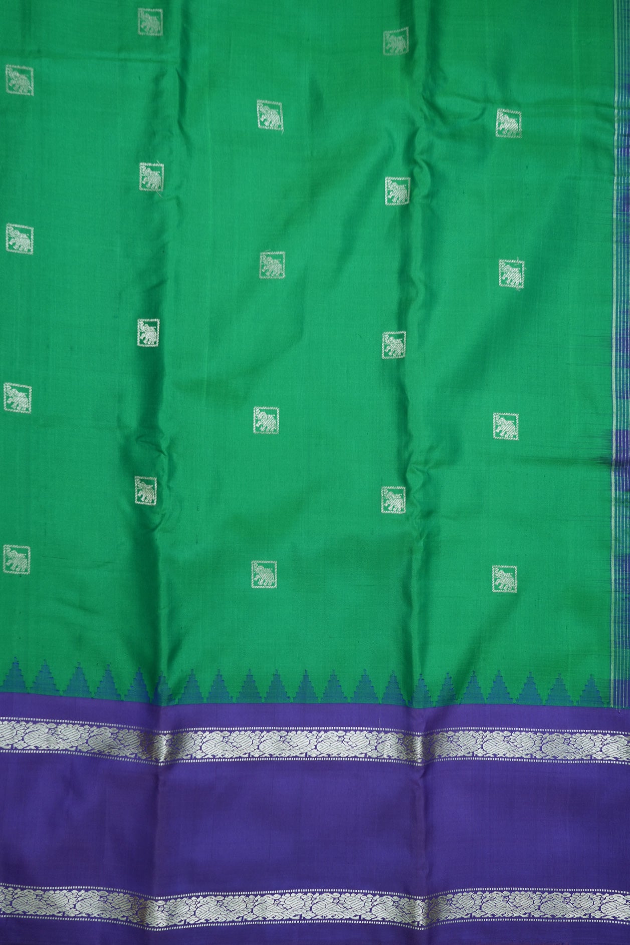 Rettai Pettu Zari Border Emerald Green Gadwal Silk Saree