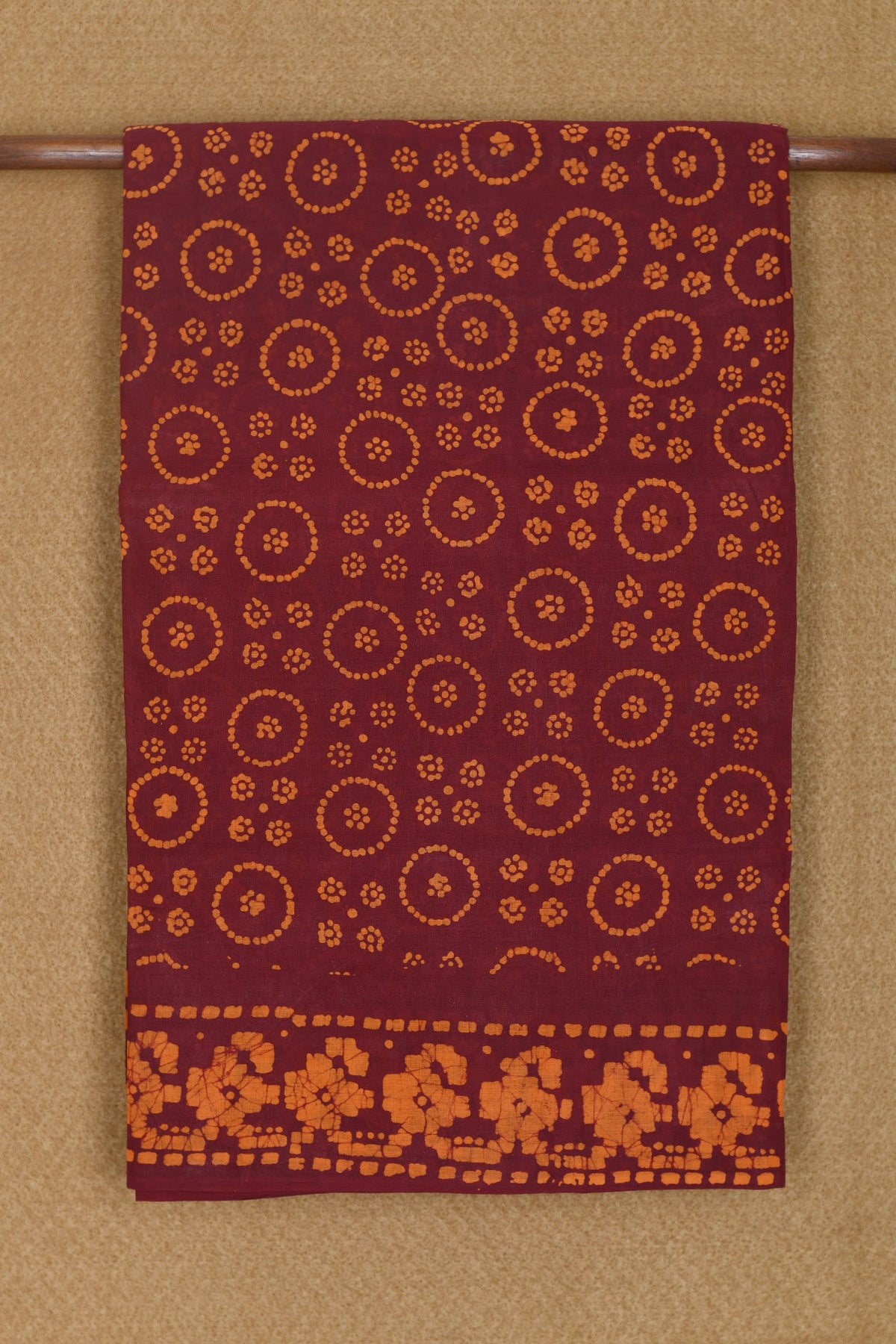 Simple Circle Printed Maroon Sungudi Cotton Saree