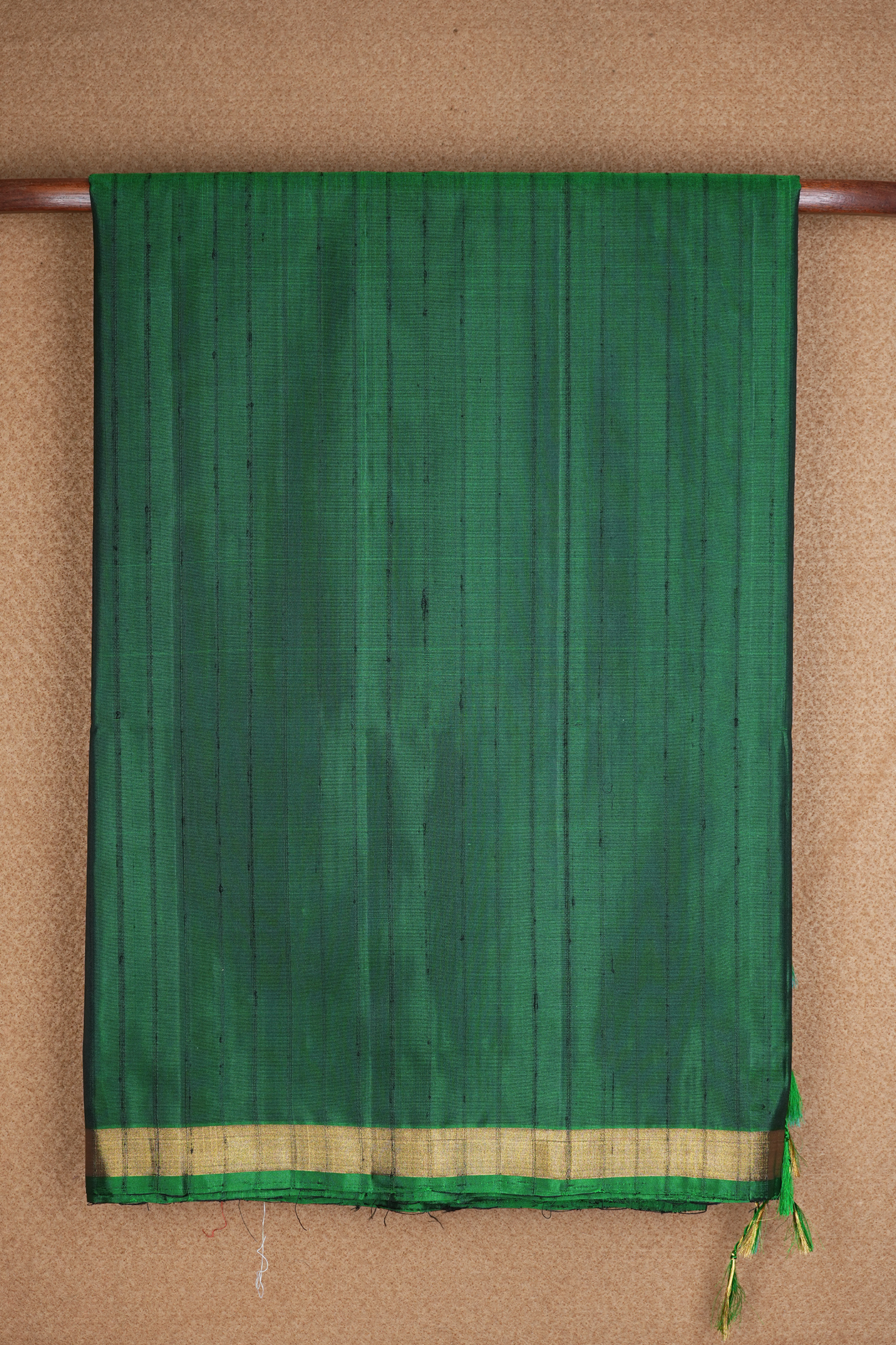 Small Bavanchi Border Plain Emerald Green Soft Silk Saree