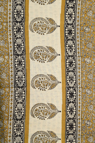 Small Border Floral Buttis Cream Color Jaipur Printed Cotton Saree