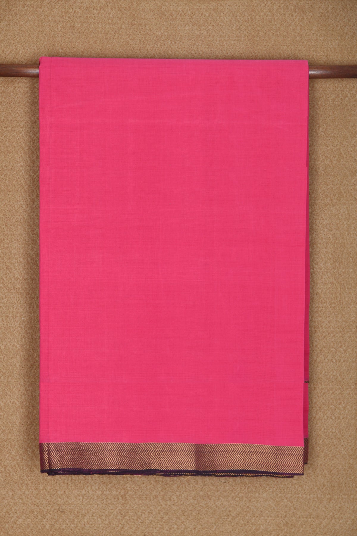 Small Contrast Border In Plain Bright Pink Mangalagiri Cotton Saree