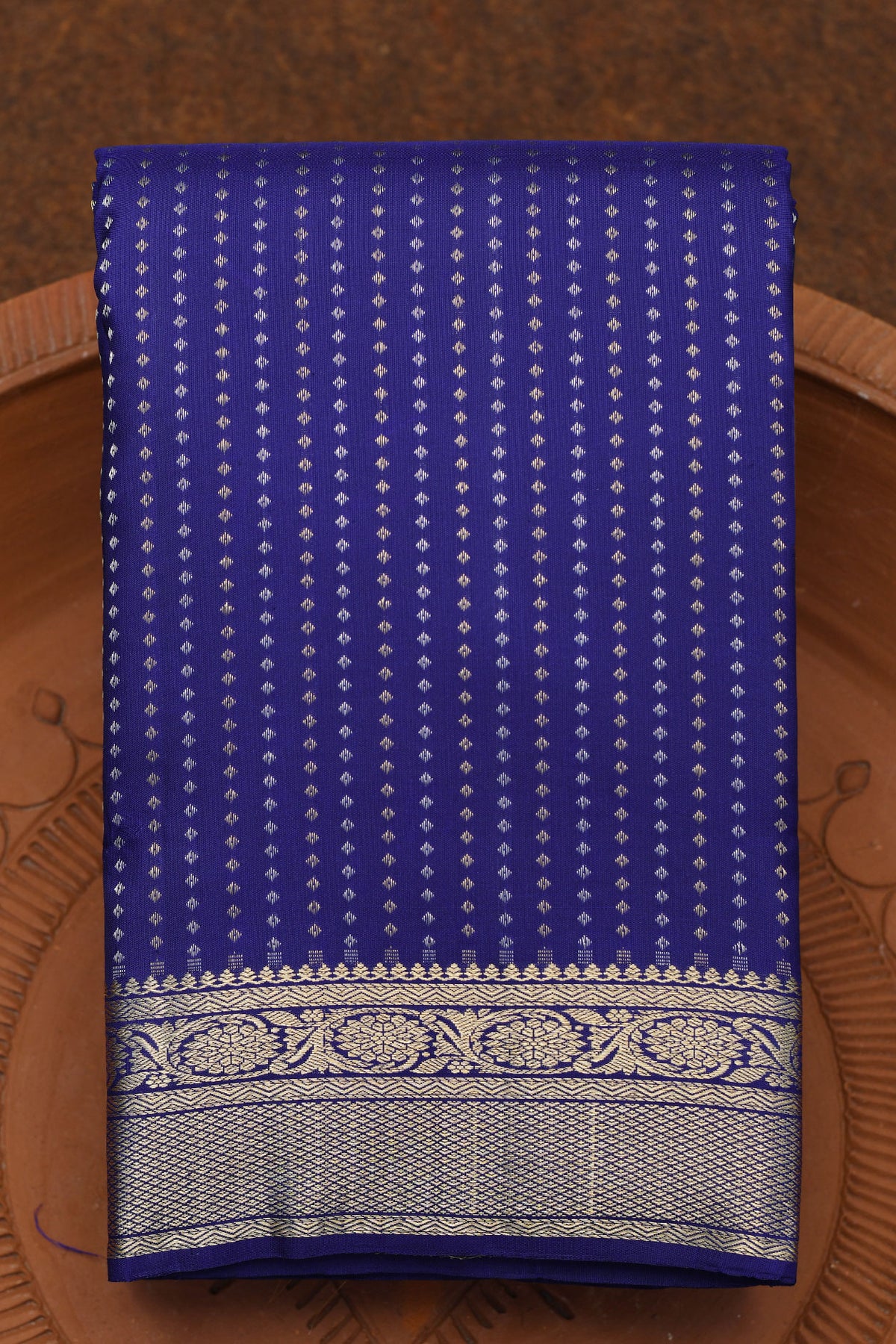 Small Cut Arai Madam Border With Gold And Silver Zari Vertical Stripes Navy Blue Kanchipuram Silk Saree