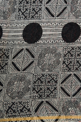 Small Zari Border With Floral Printed Black Maheswari Silk Cotton Saree