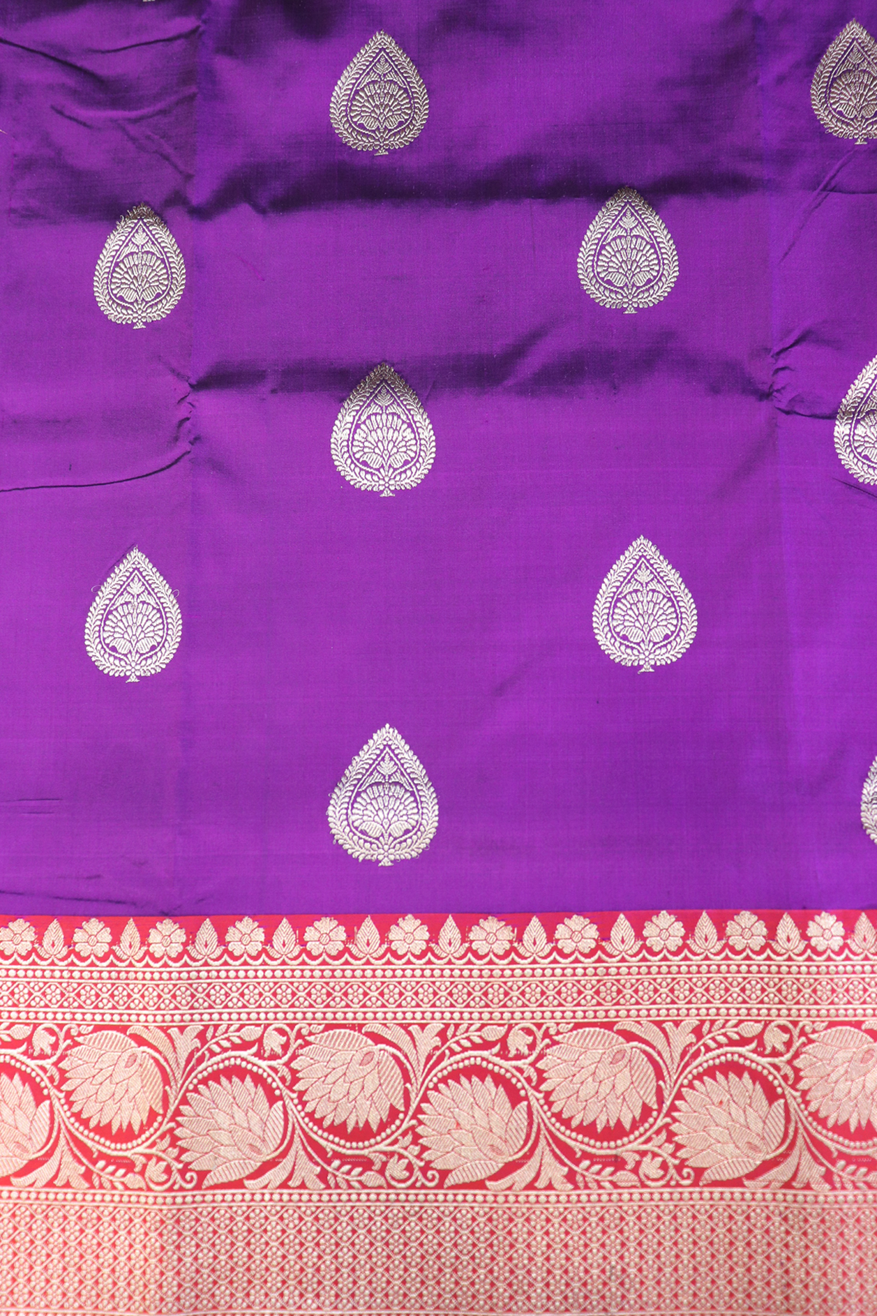 Thilagam Zari Motifs Purple Rose Banarasi Silk Saree