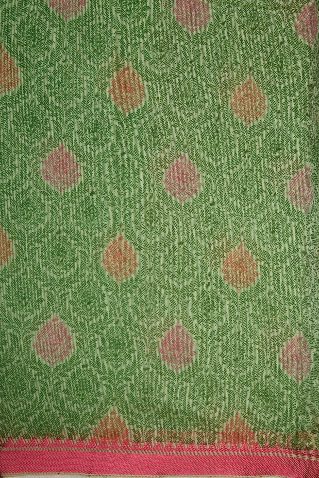 Thread Work Zig Zag Border With Allover Floral Design Green Semi Kota Cotton Saree
