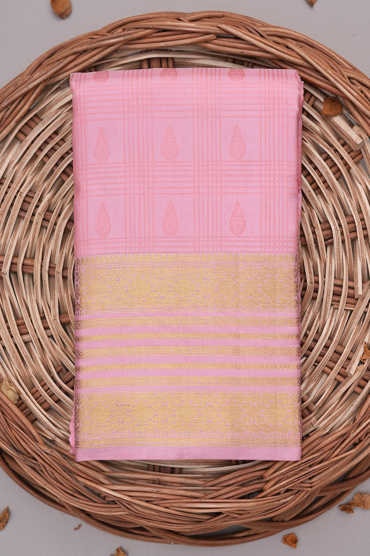 Threadwork Checks Pink Manvasanai Collection