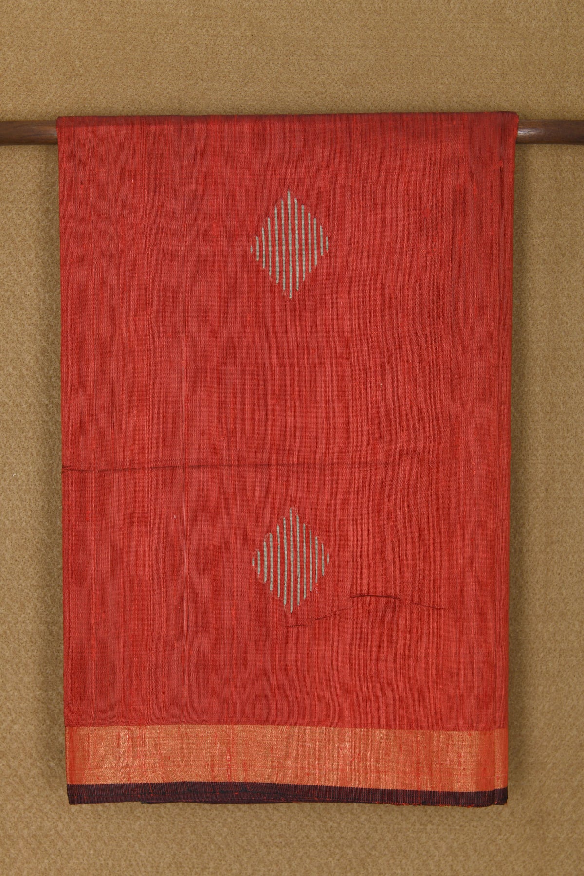Tissue Border With Thread Work Butta Red Jute Silk Saree