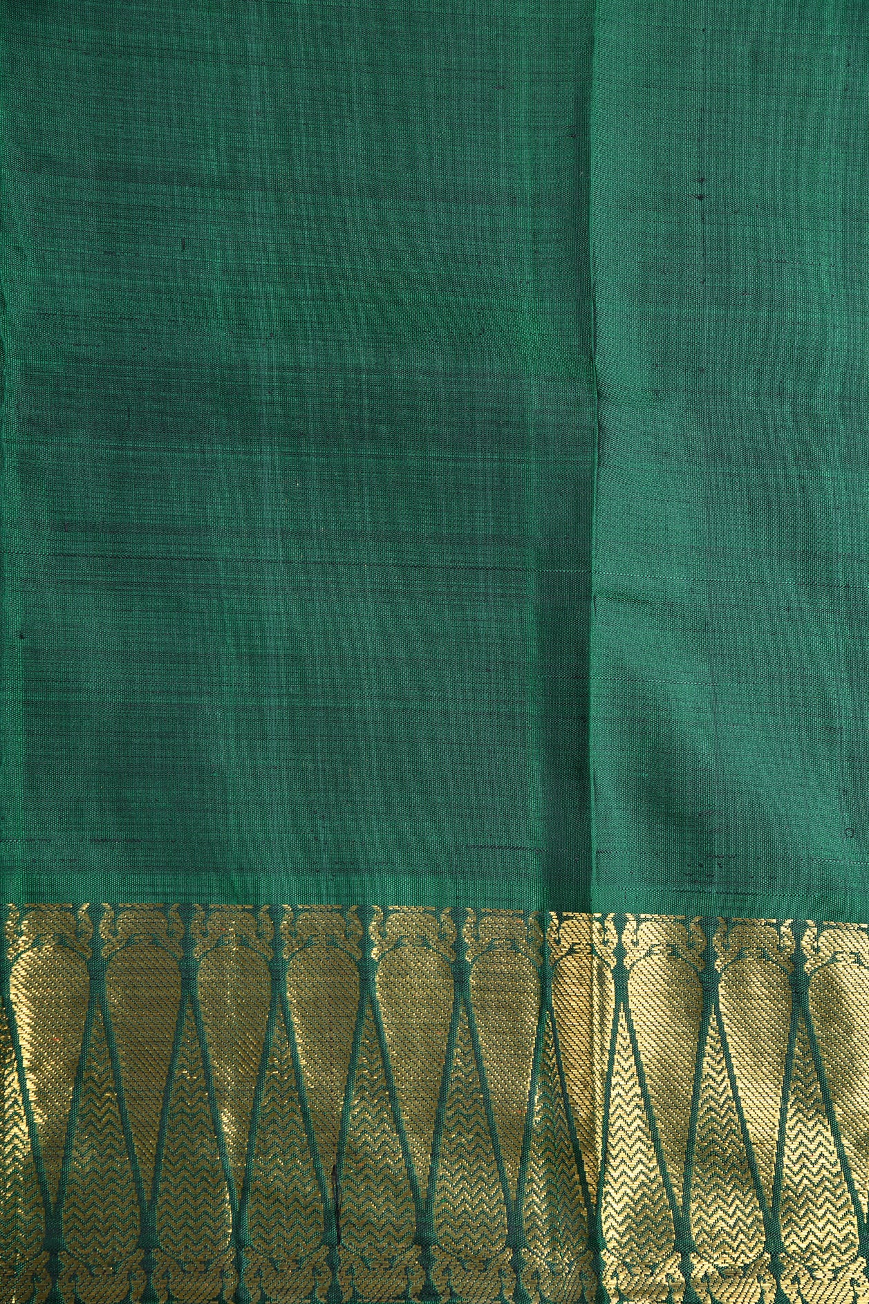 Traditional Border Raw Silk Weaving Black Kanchipuram Silk Saree