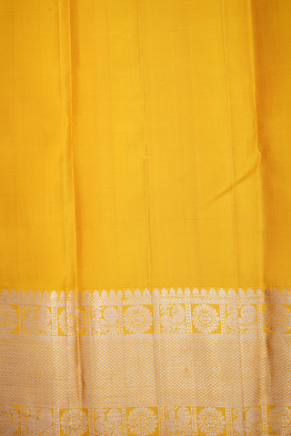 Traditional Border Plain Honey Yellow Kanchipuram Silk Saree