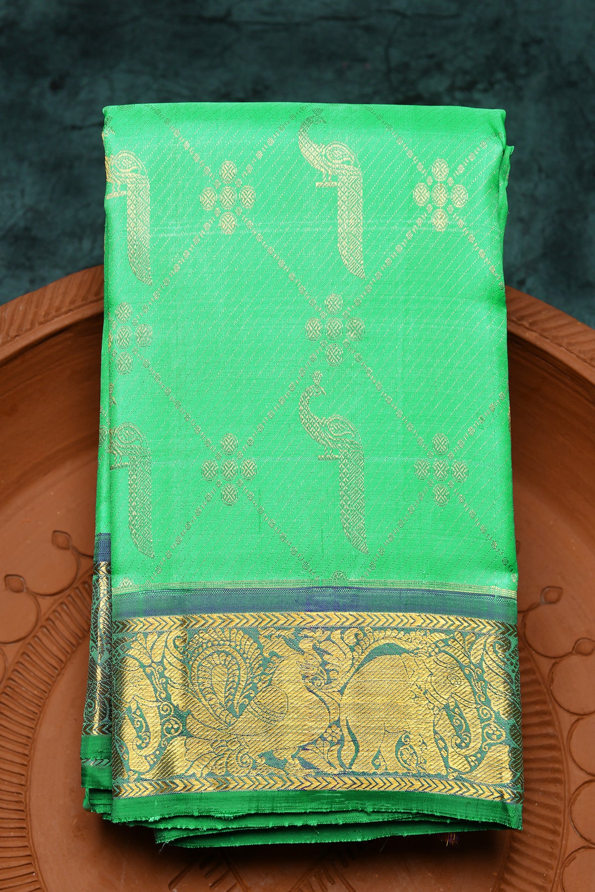 Traditional Korvai Border With Geometric And Peacock Motif Mint Green Kanchipuram Silk Saree