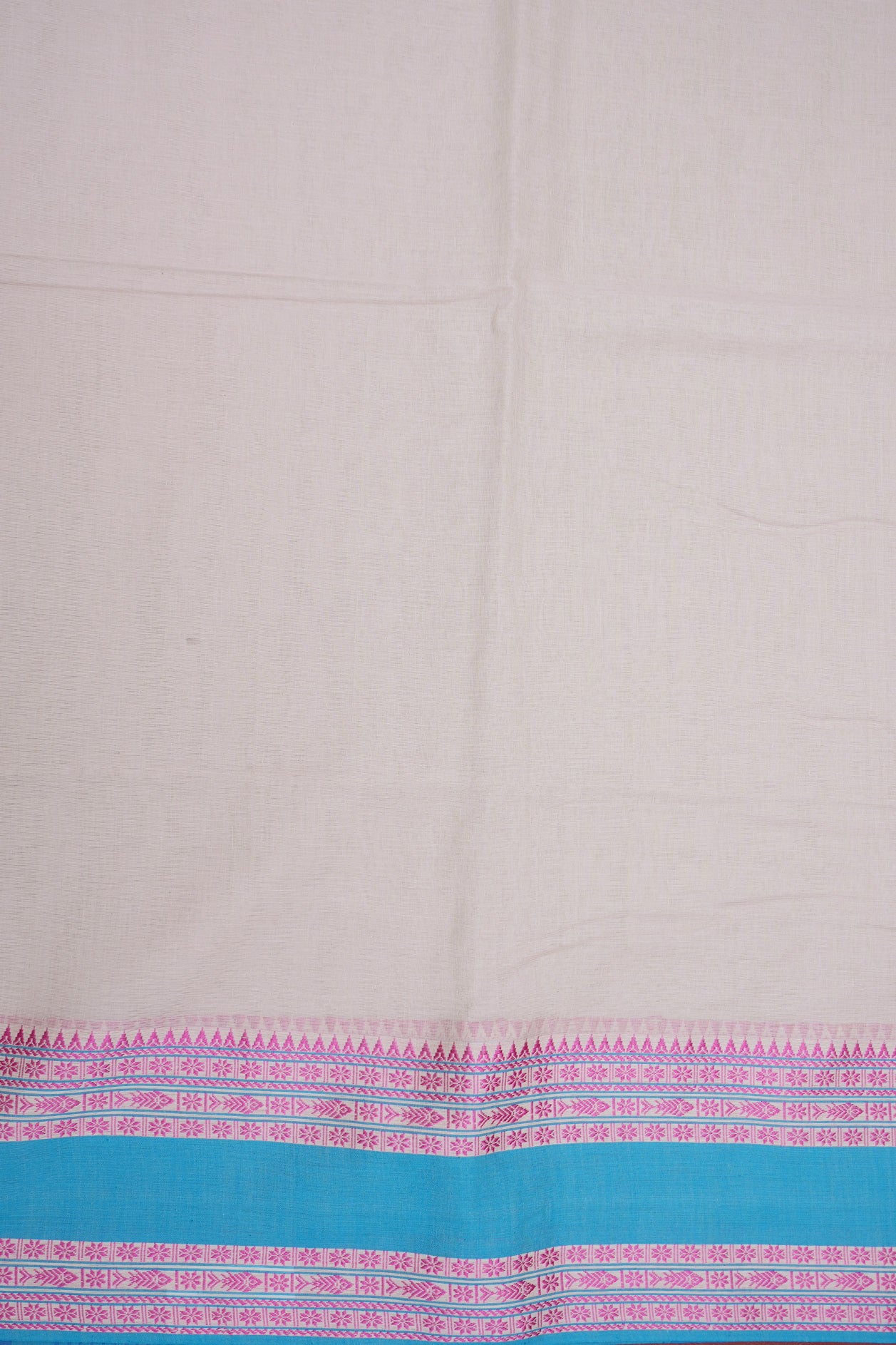 Traditional Threadwork Border Plain Beige Bengal Cotton Saree