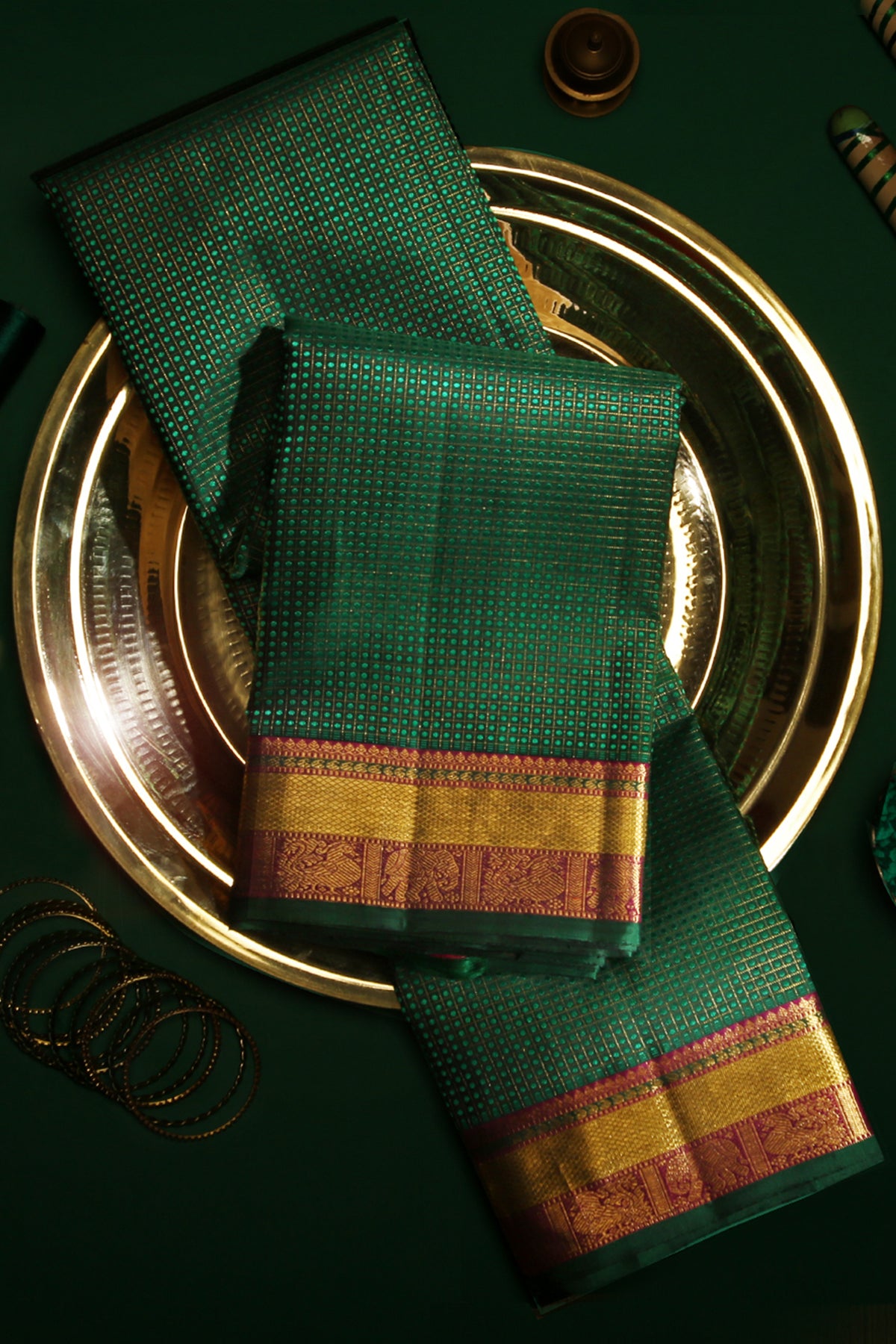 Traditional Zari Border Emerald Green Kanchipuram Silk Saree