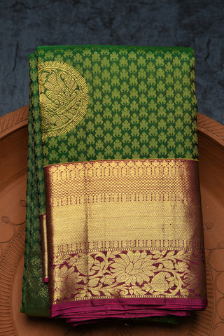 Traditional Zari Border With Peacock Butta Leaf Green Kanchipuram Silk Saree