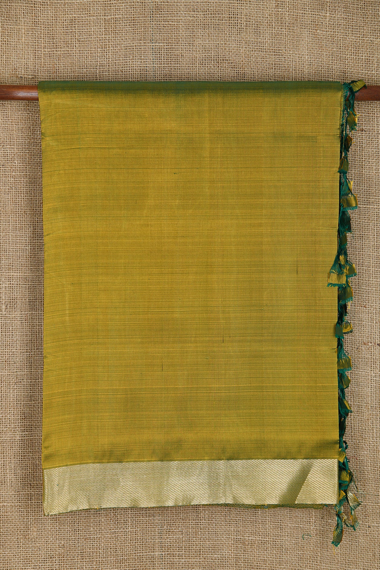 Twill Weave Zari Border In Plain Mehandi Green Mangalagiri Silk Saree