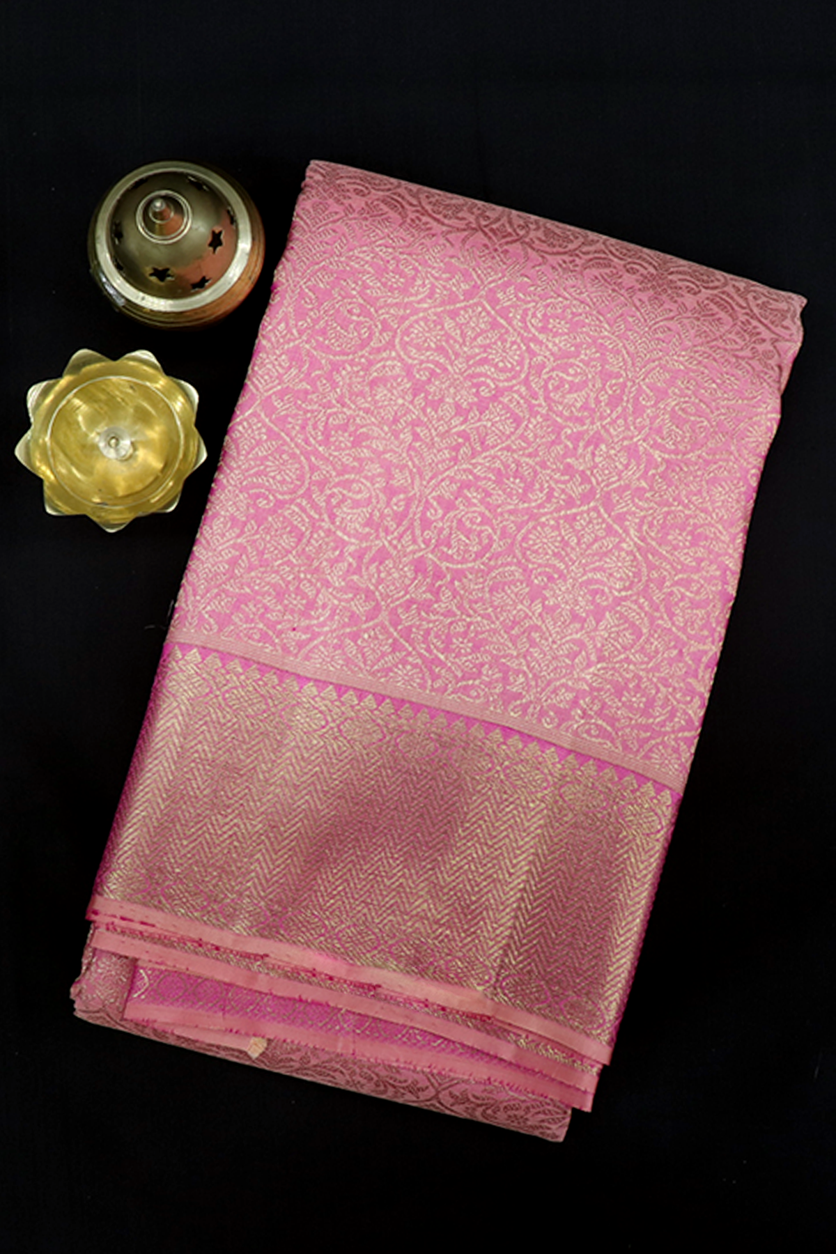 Zari Border In Brocade Pastel Pink Kanchipuram Silk Saree