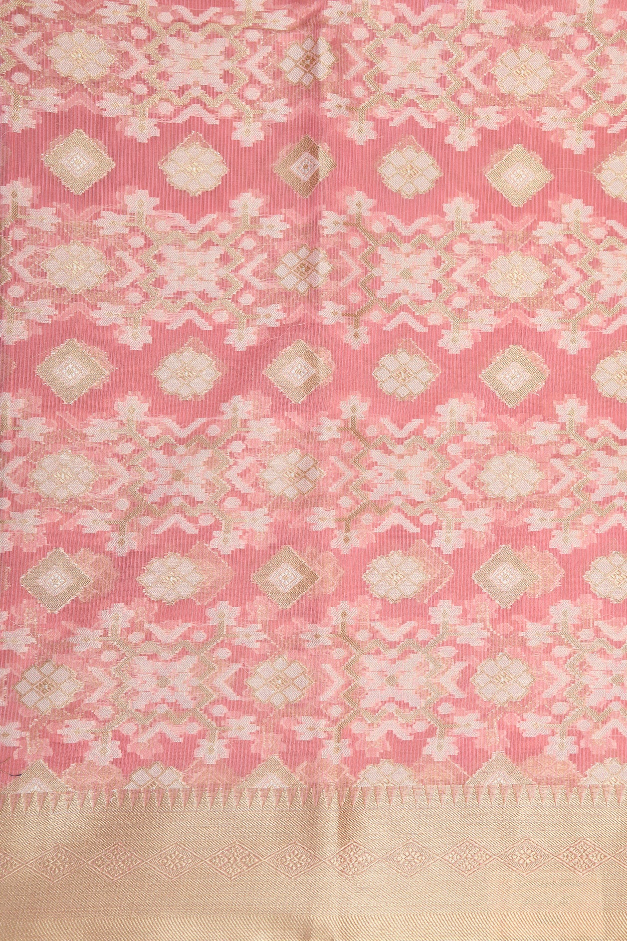 Zari Border In Geometric Pattern Baby Pink Semi Kota Cotton Saree