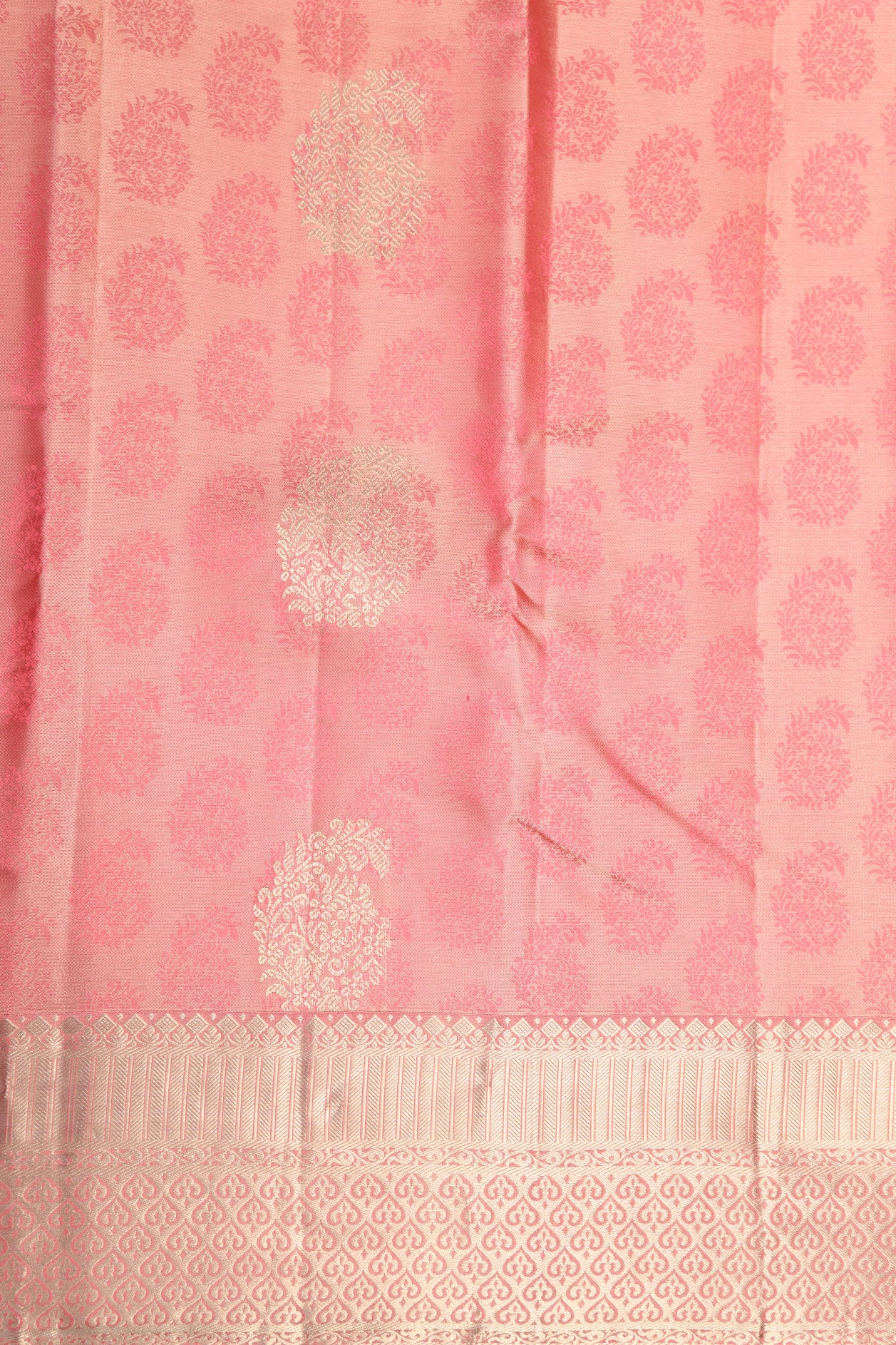 Zari Border With Paisley Motif Peach Pink Kanchipuram Silk Saree