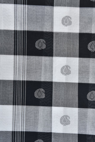 Zari Stripes And Thread Work Paisley Border With Black And White Checks Chettinadu Cotton Saree
