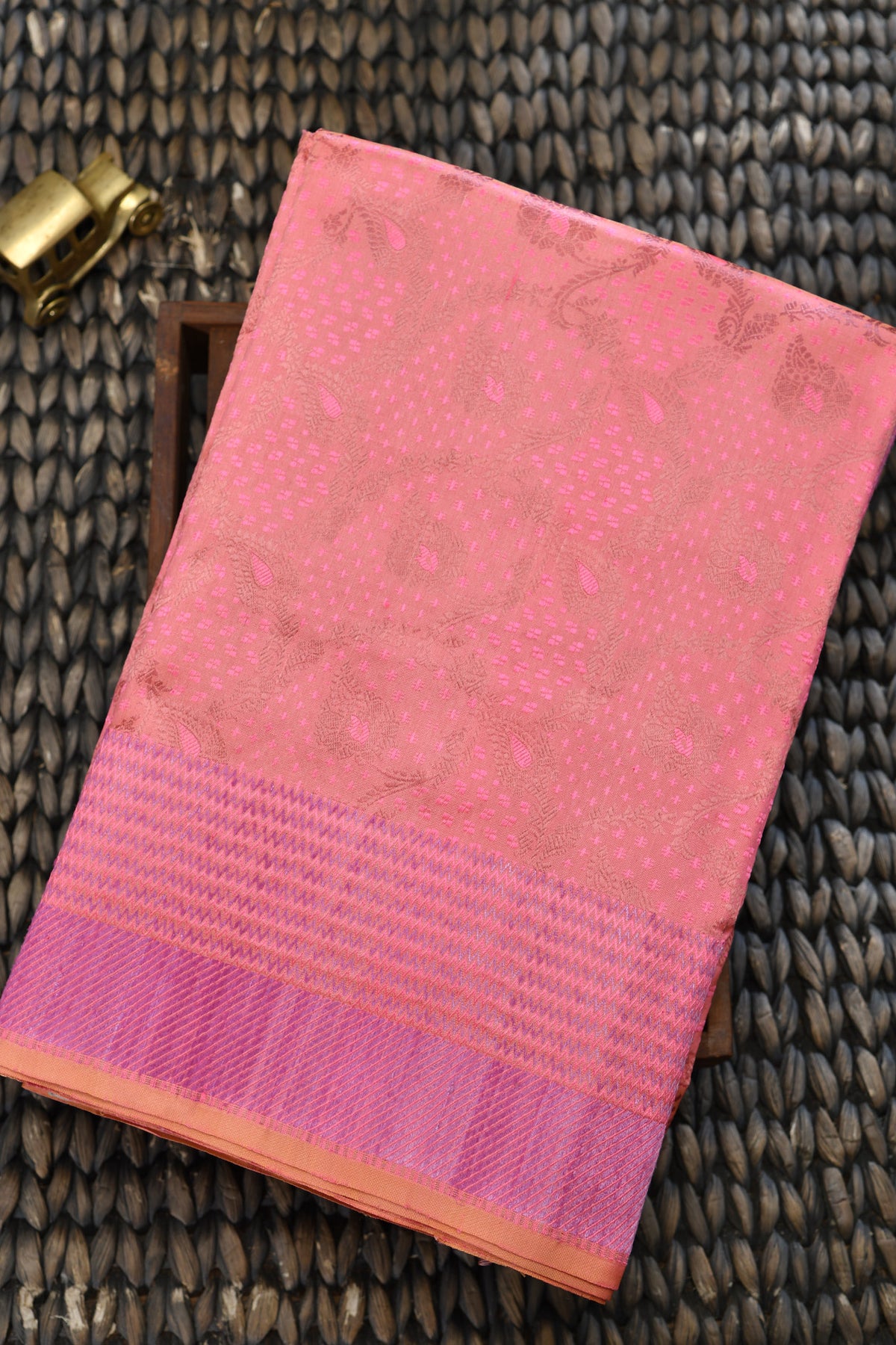 Antique Zari floral Design Rough Pink Banaras Silk Saree