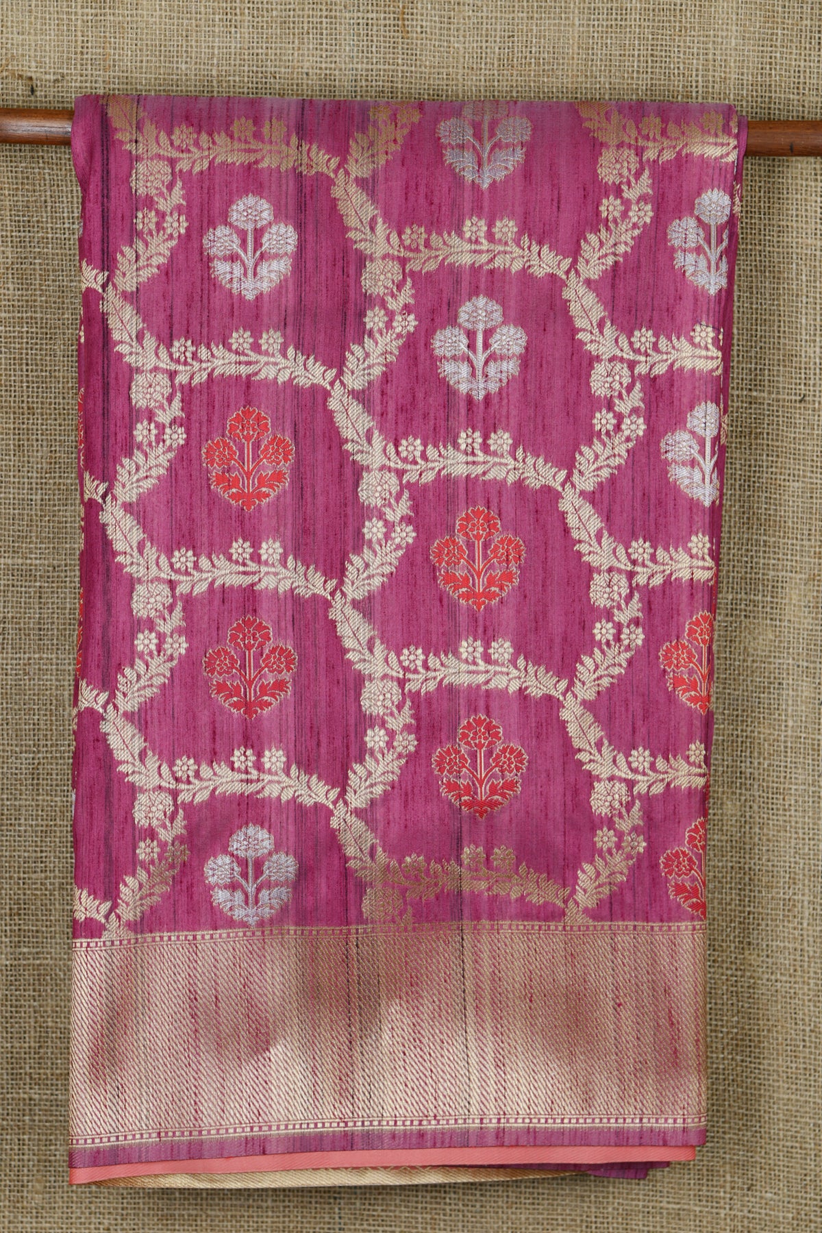 Onion Pink Floral Design Banaras Silk Saree