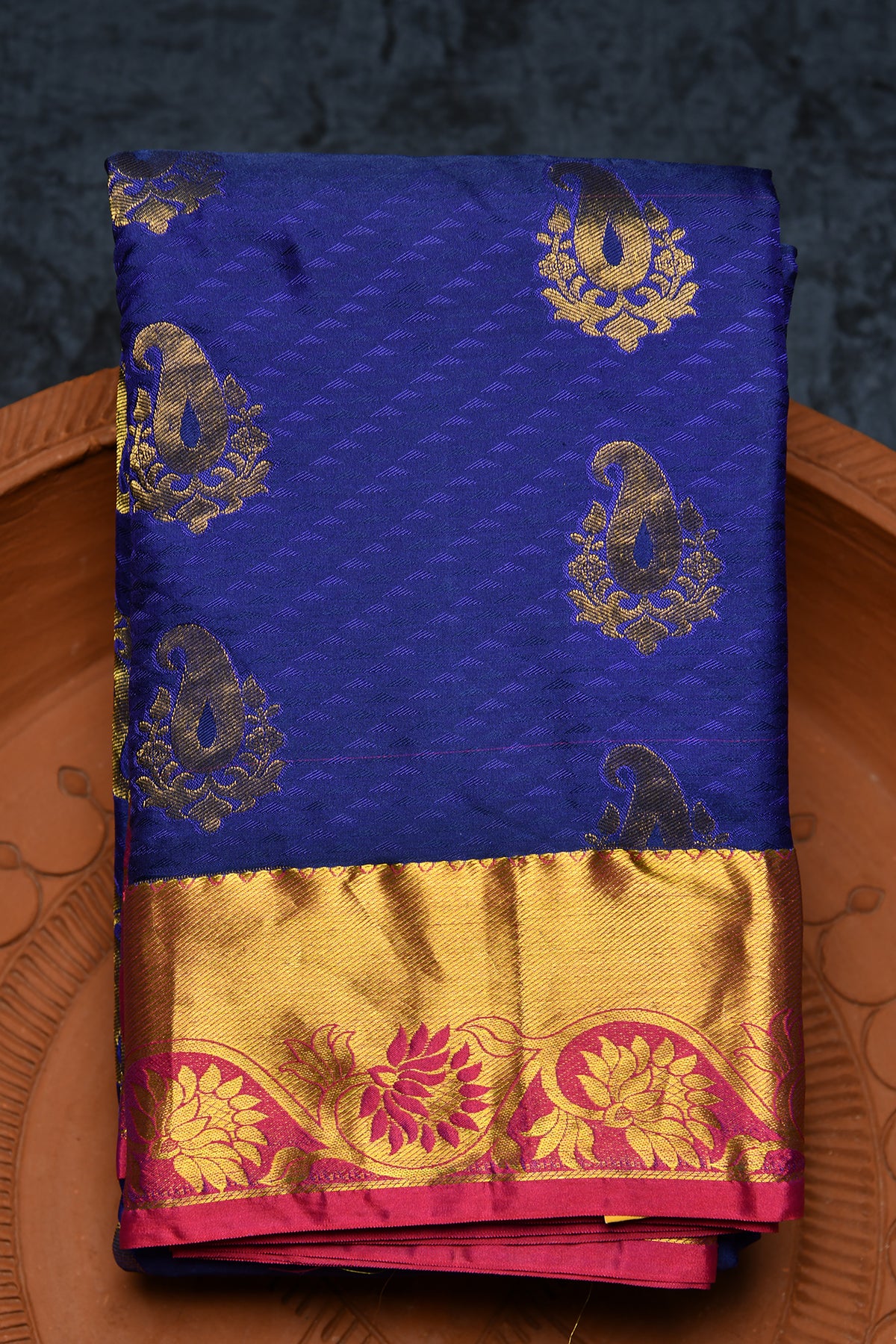 Contrast Floral Border With Paisley Butta Cobalt Blue Kanchipuram Silk Saree