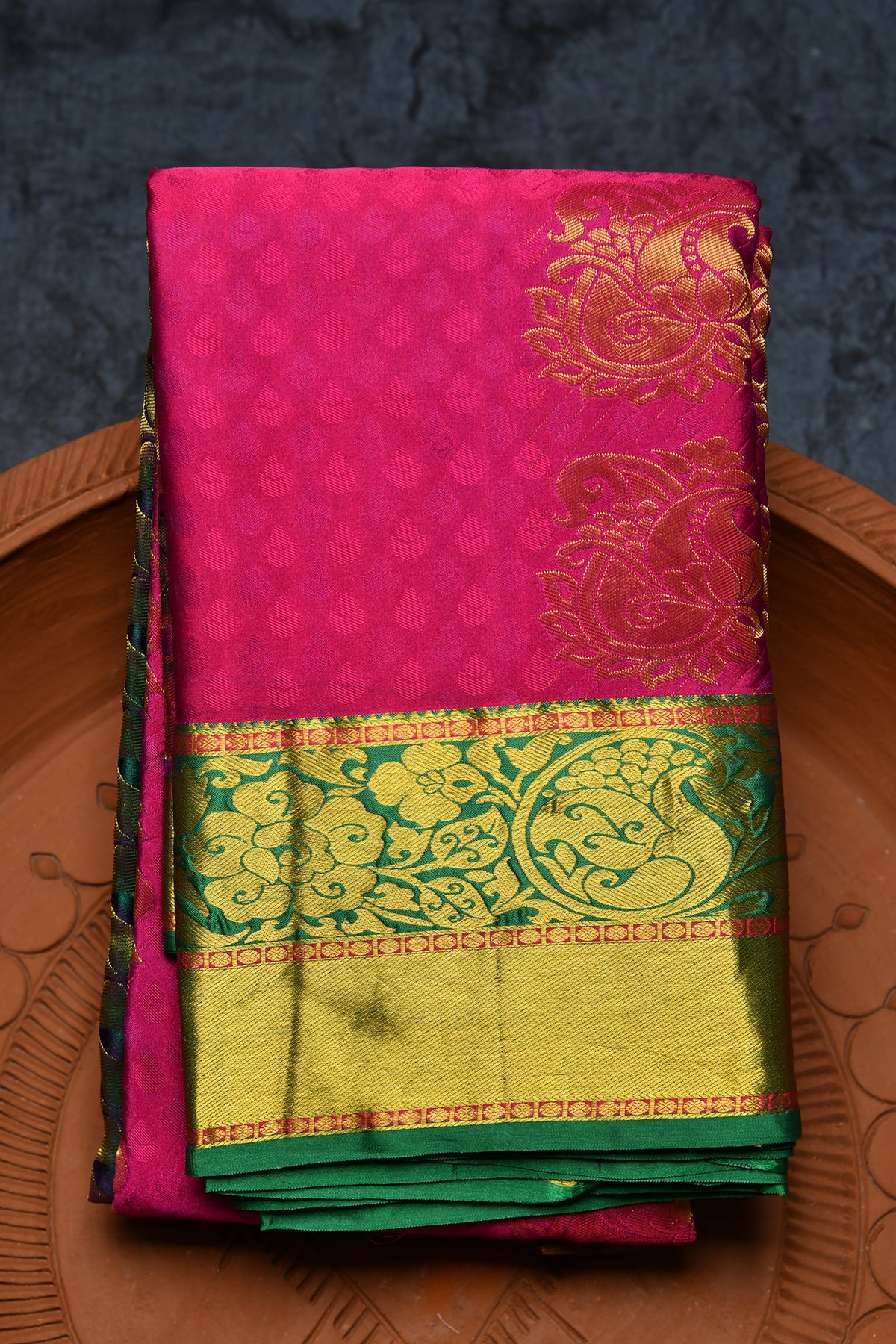Contrast Paisley Floral Border And Butta Rani Pink Kanchipuram Silk Saree