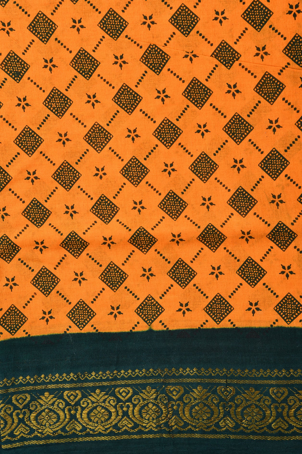 Diamond Design Dark Orange Sungudi Cotton Saree