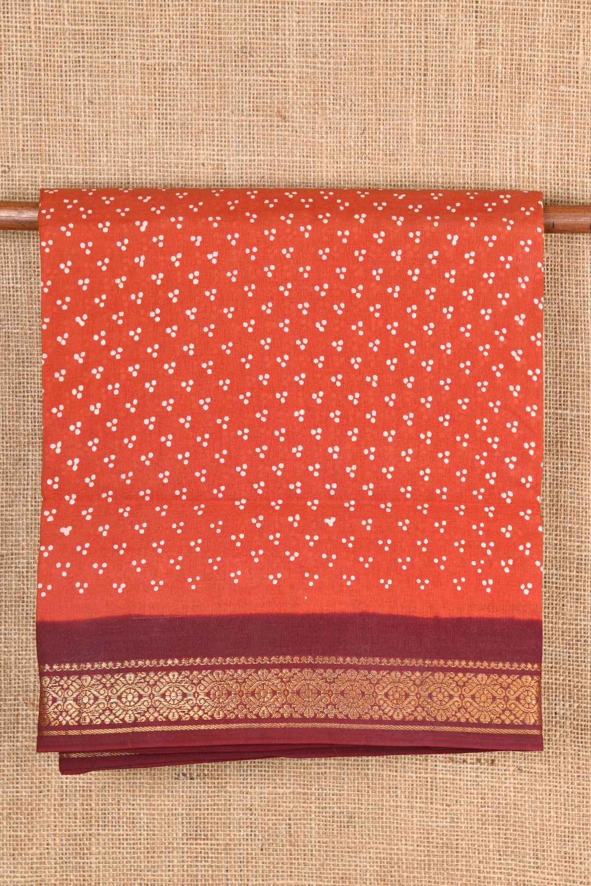 Floral Border Design Reddish Brown Sungudi Cotton Saree