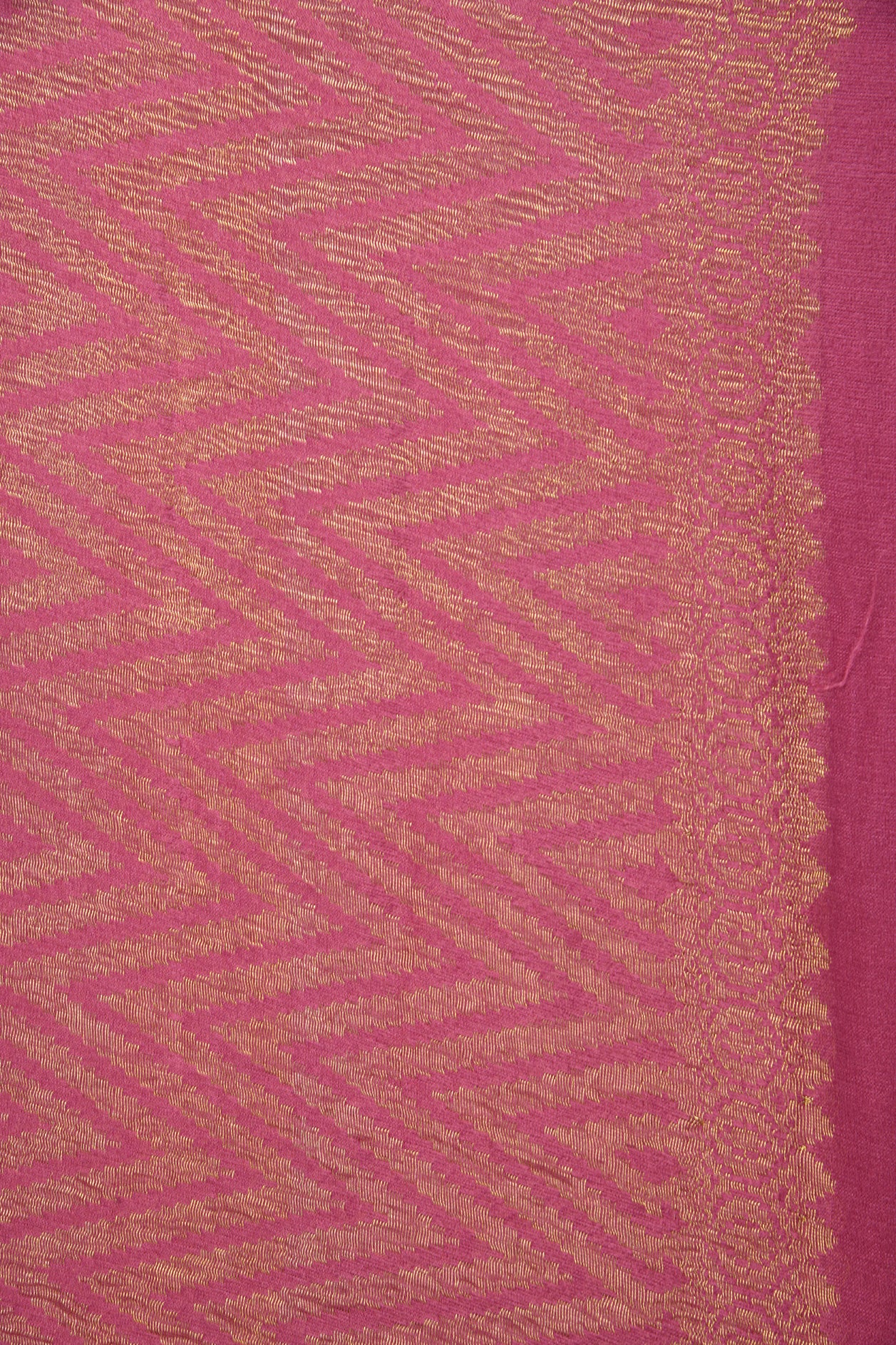 Floral Design Onion Pink Georgette Saree