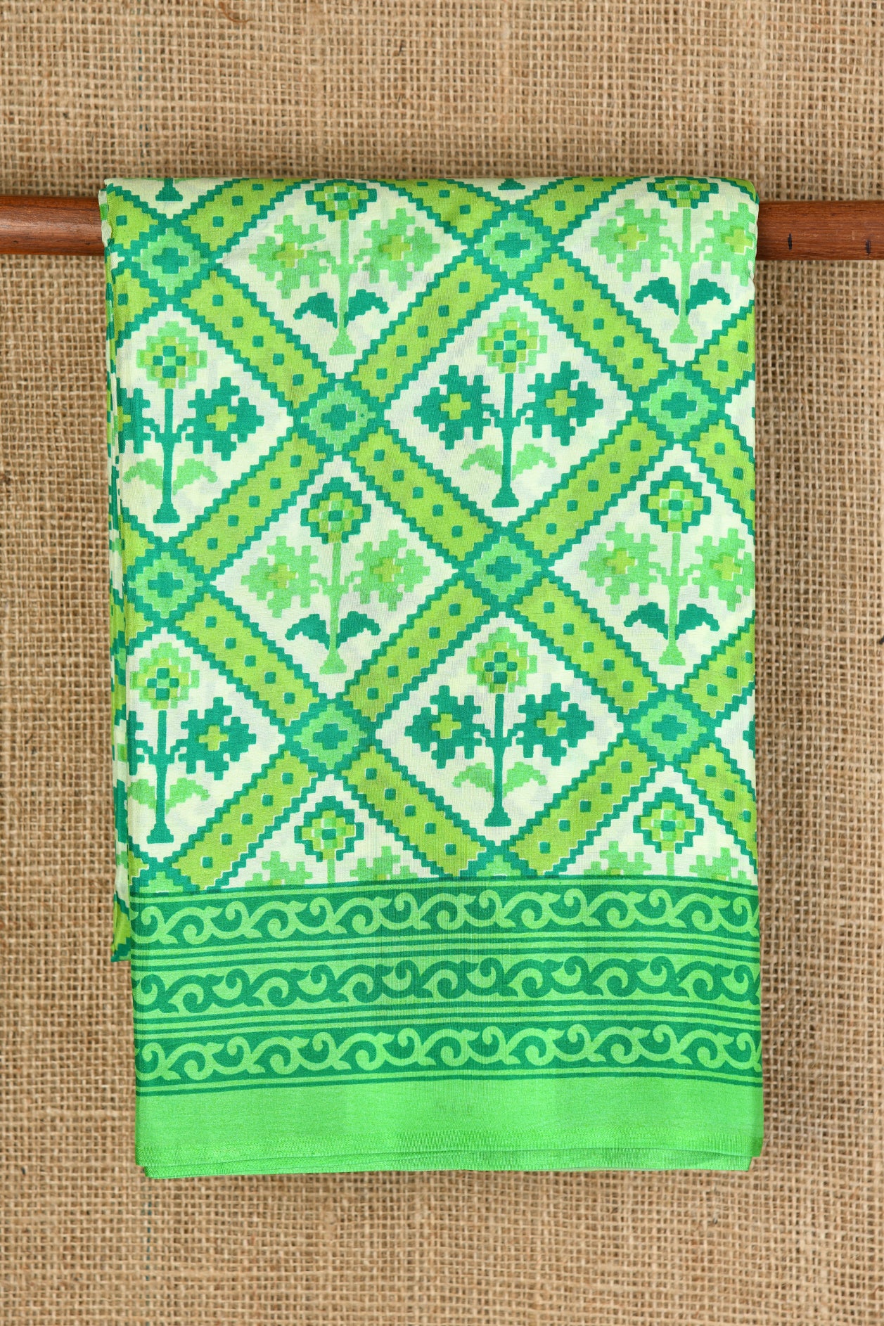 Cream And Green Pixel Design Printed Silk Saree