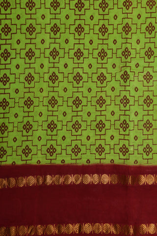 Geometric Design Parrot Green Sungudi Cotton Nine Yards Saree