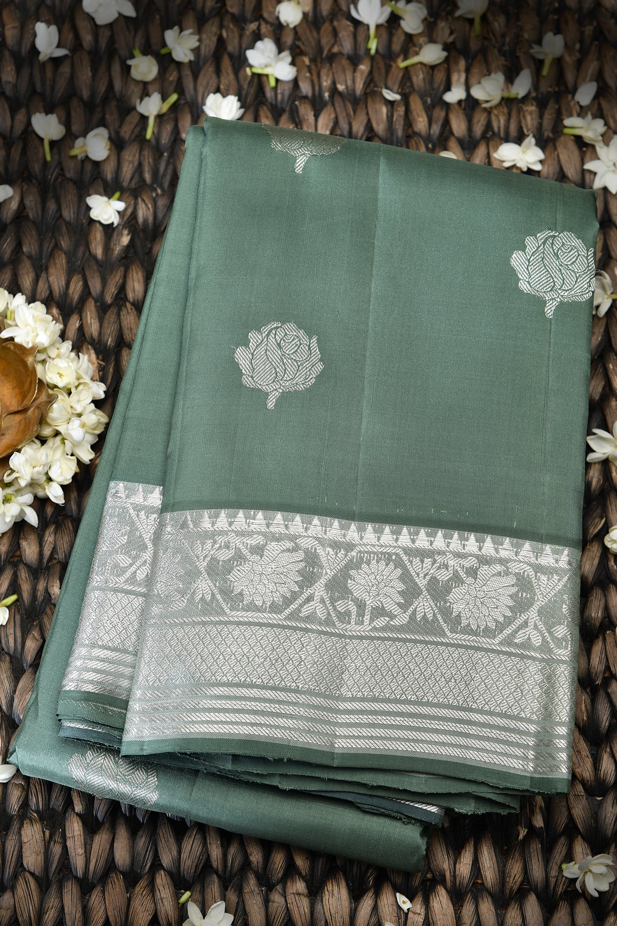 Rose Motif Dusty Green Kanchipuram Silk Saree
