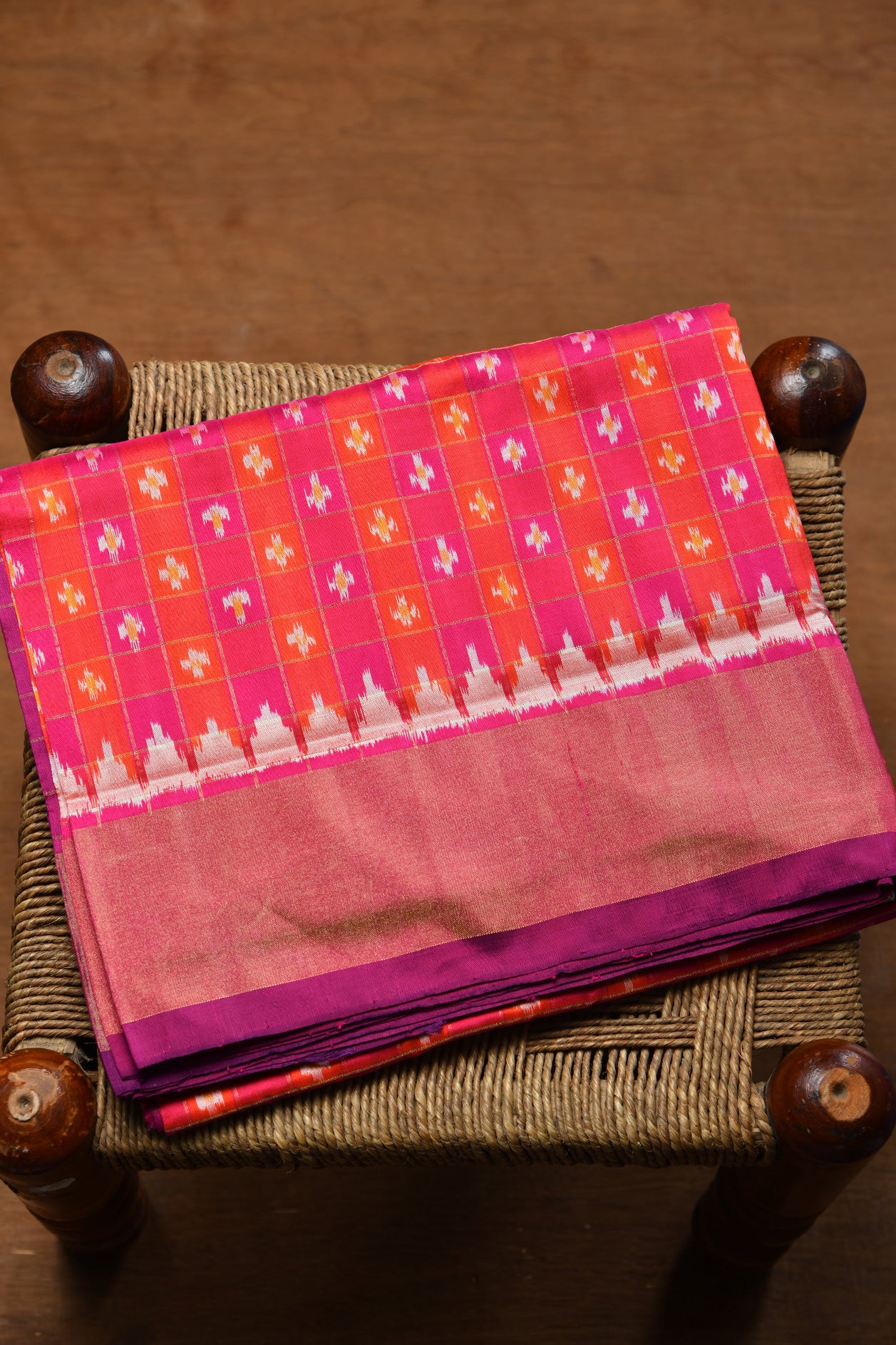 Temple Border Checked Orange And Pink Pochampally Silk Saree
