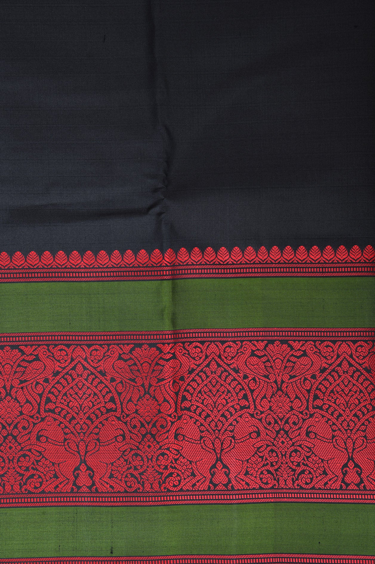 Thread Work Floral Motif Black Kanchipuram Silk Saree